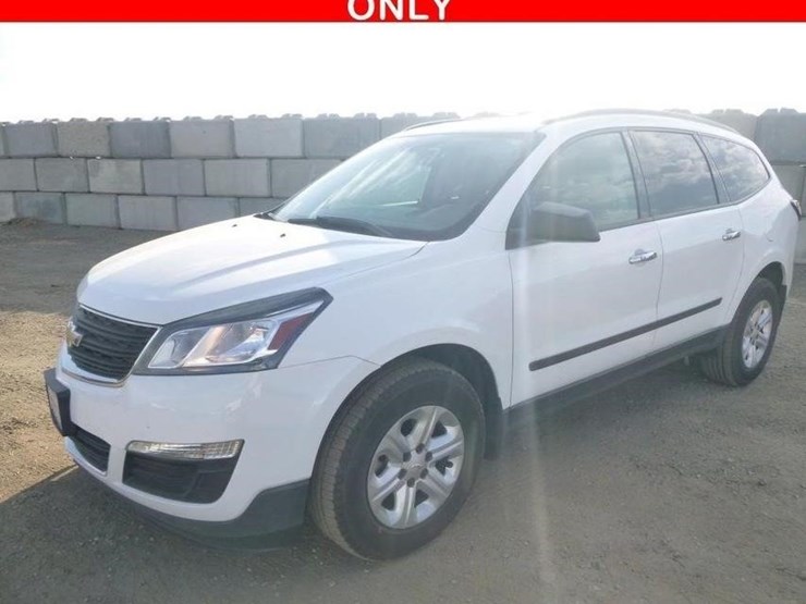 2015-chevrolet-traverse-image-1