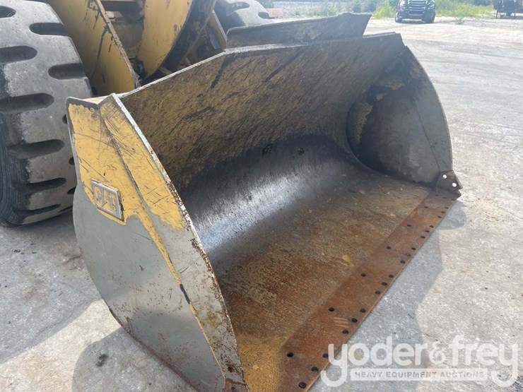 2016-caterpillar-926m-image-30