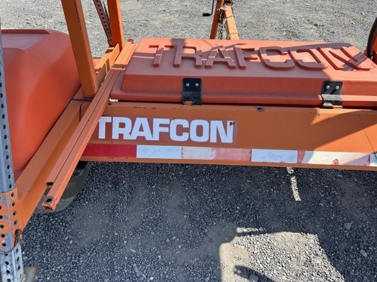 2000-trafcon-tc1-25s-towable-arrow-board-image-17