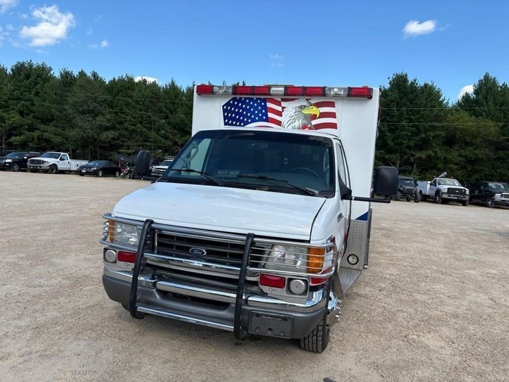 2006-ford-e450-image-2
