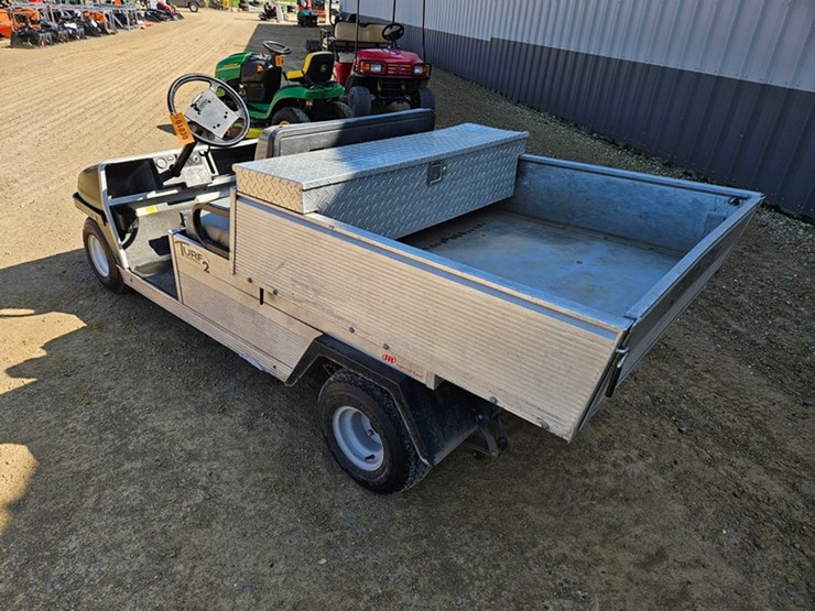 club-car-turf-2-image-3