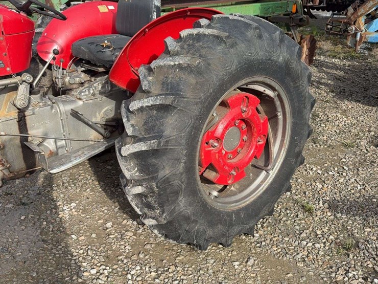 massey-ferguson-65-image-3