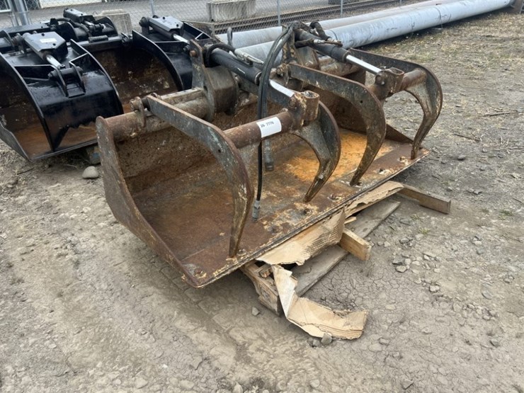 66"-bobcat-grapple-bucket-image-2