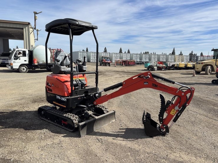 2026-tpm-20kh-hydraulic-excavator-image-2