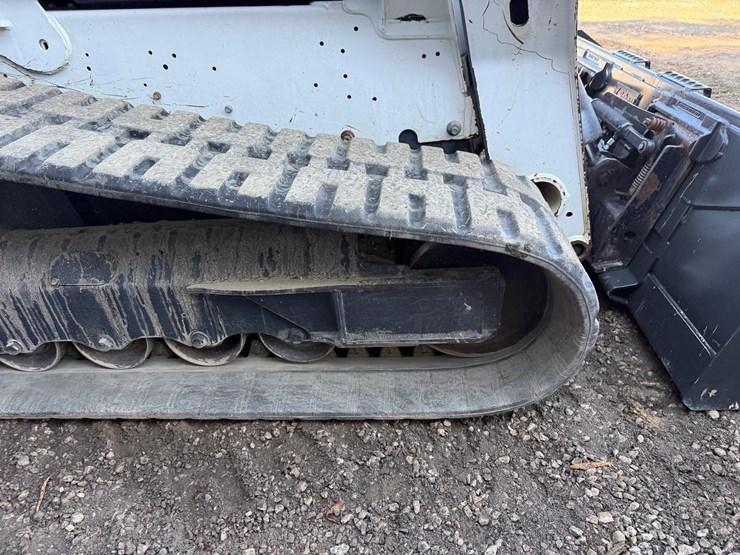 2020-bobcat-t740-image-14