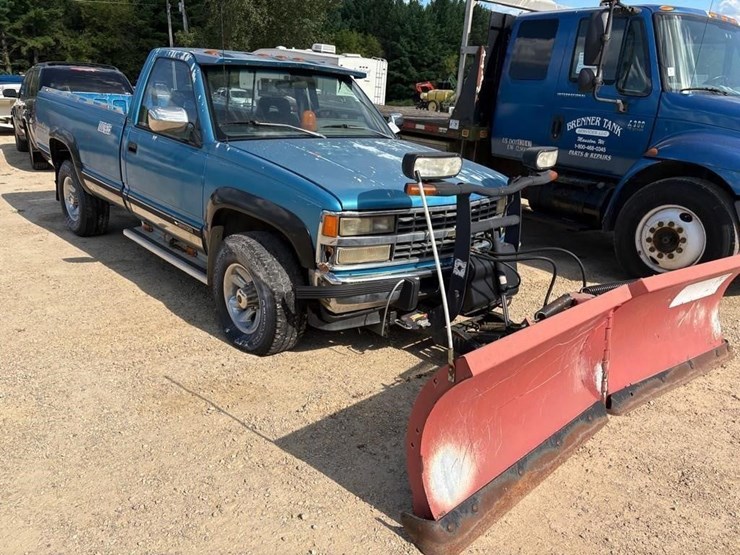 1992-chevrolet-silverado-3500-image-3