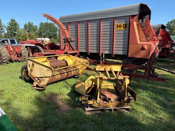 new-holland-892-image-3