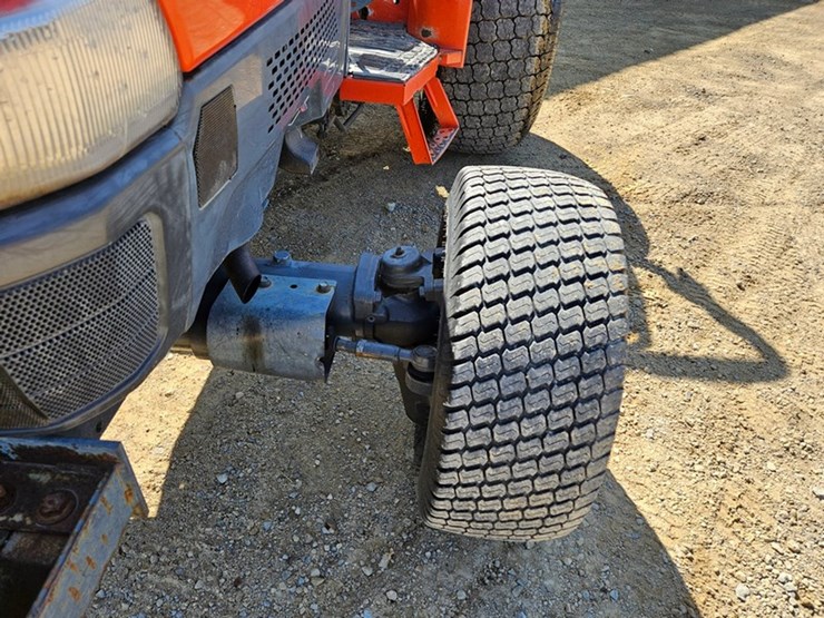 kubota-l4630-image-10