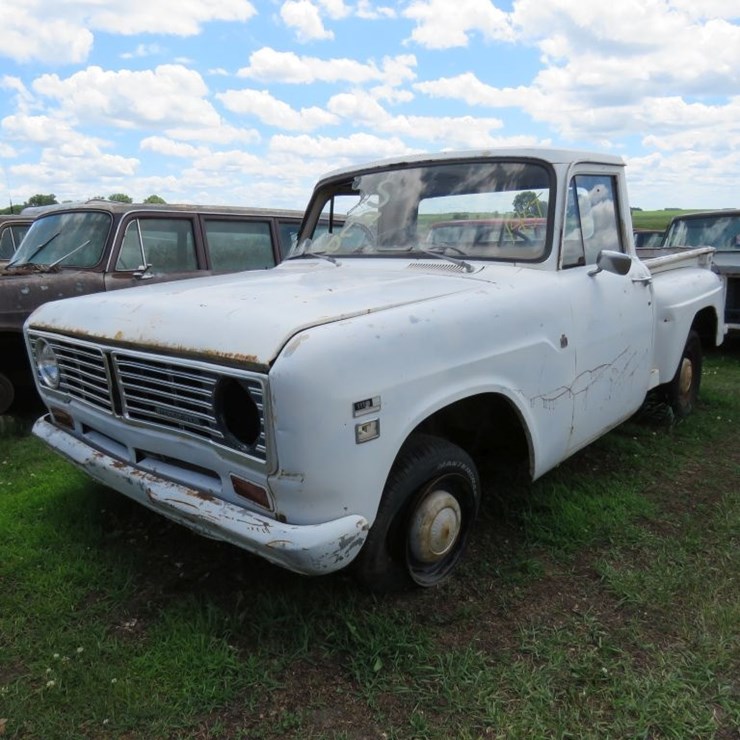 1970 INTERNATIONAL 1100