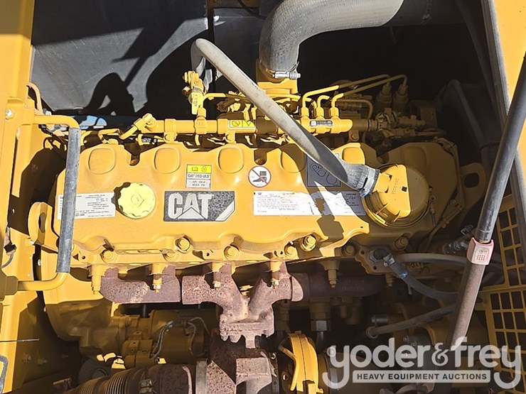 2019-caterpillar-336-image-63