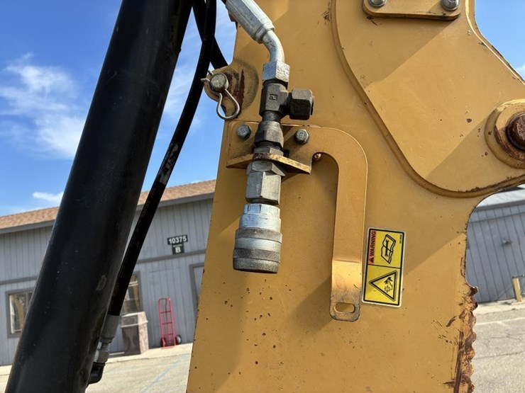 2008-caterpillar-430e-image-17