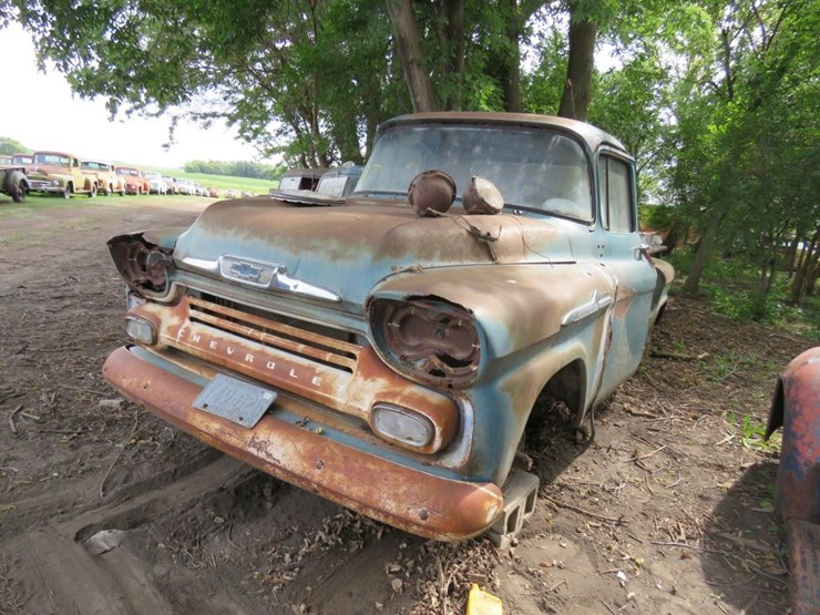 1958-chevrolet-apache-image-3