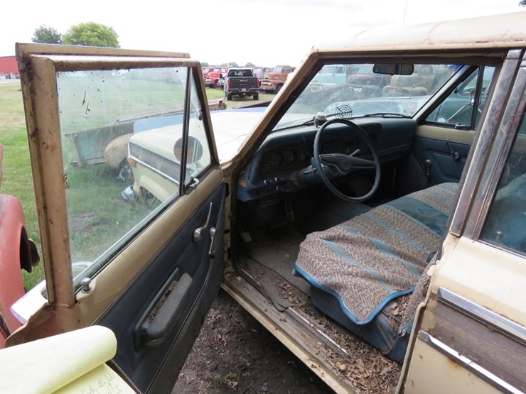 1976-jeep-wagoneer-4dr-image-6