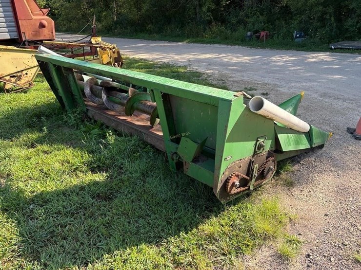 john-deere-8-image-9