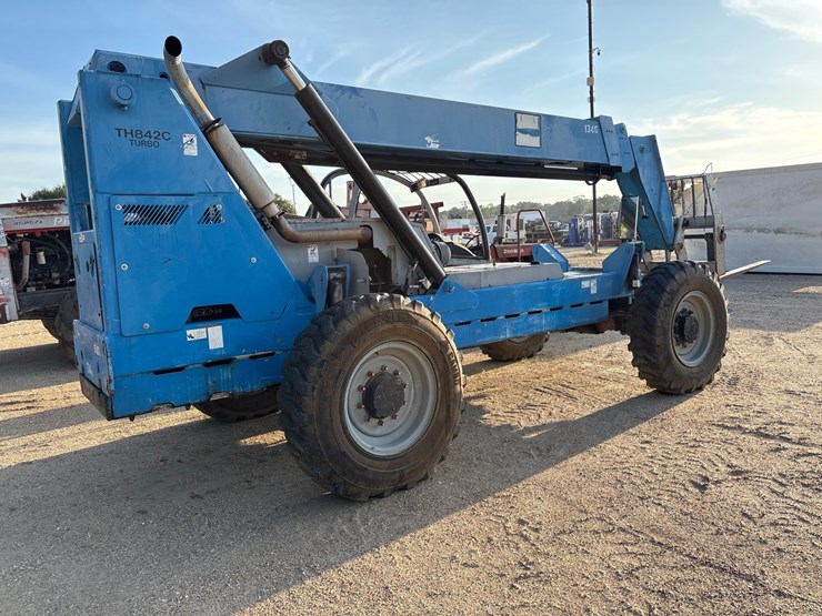 terex-th842c-image-4