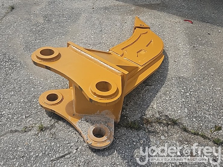 caterpillar-320-image-1