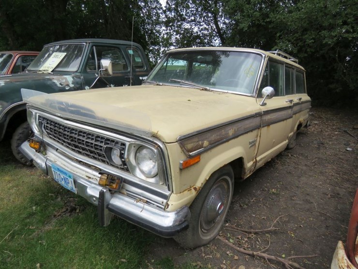 1976-jeep-wagoneer-4dr-image-1