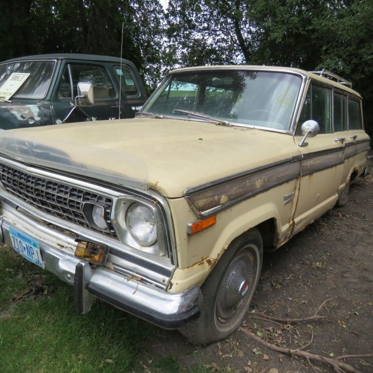 1976 Jeep Wagoneer 4dr