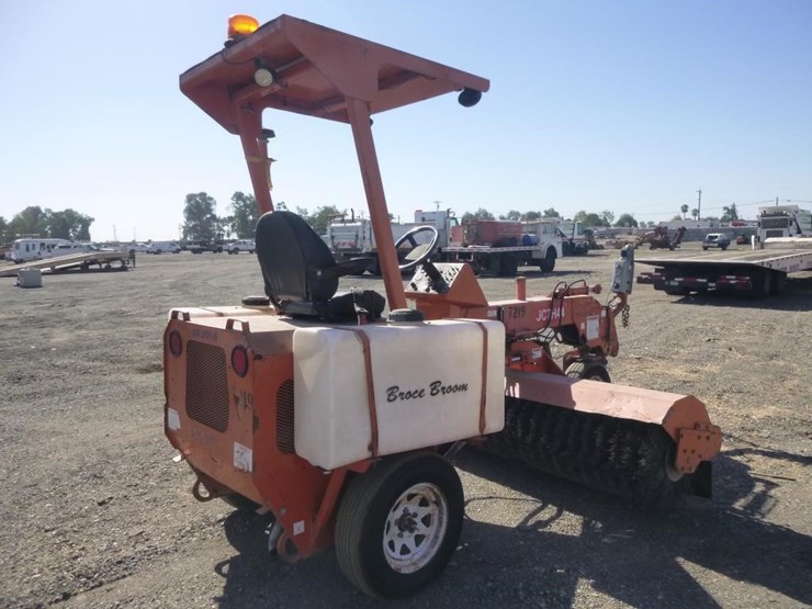 2014-broce-bb250b-image-4