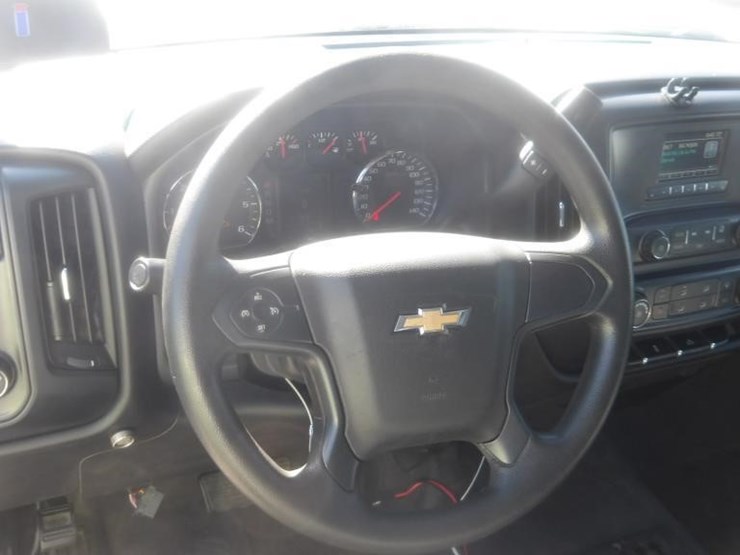 2016-chevrolet-silverado-1500-image-12