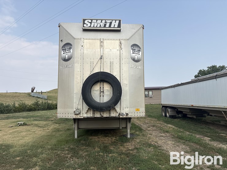 1994-merrit-48x102-t/a-livestock-trailer-image-2