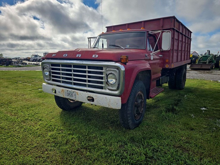 1978-ford-f700-image-1