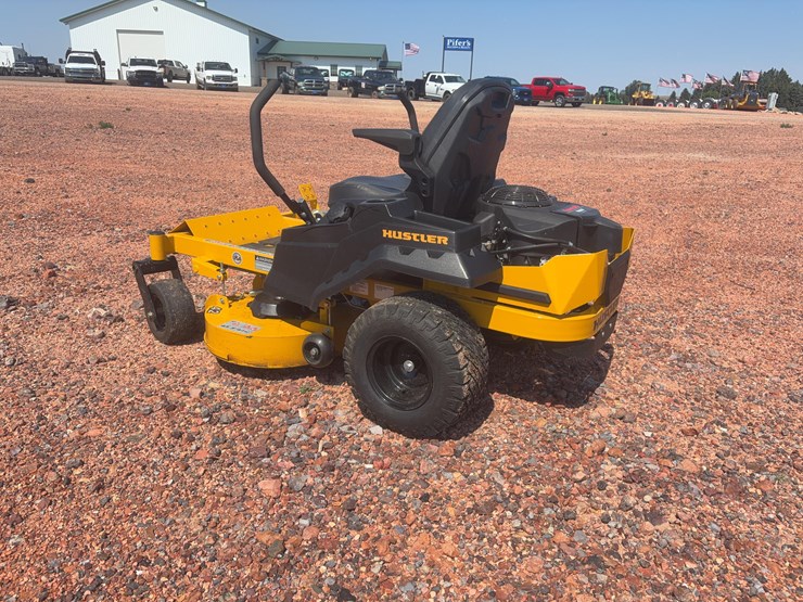 hustler-zero-turn-mower-image-6