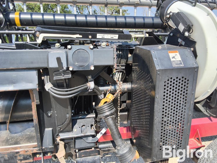 2015-mac-don-fd75-image-13