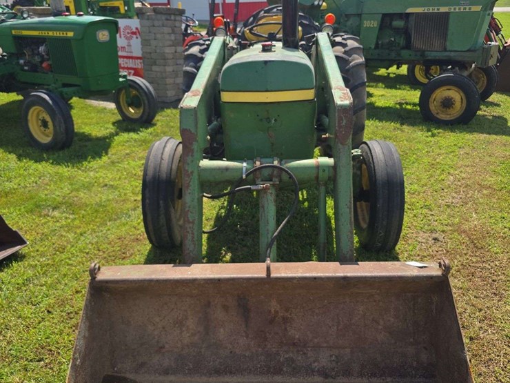 1977-john-deere-2040-image-2
