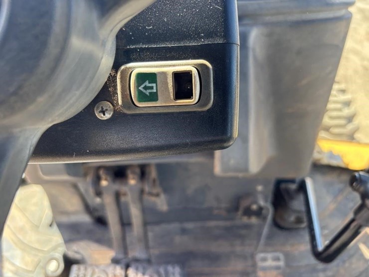 deere-310sg-image-39