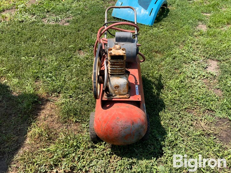 springfield-44a5-air-compressor-image-2