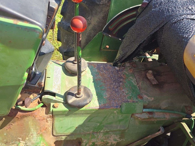 1977-john-deere-2040-image-9
