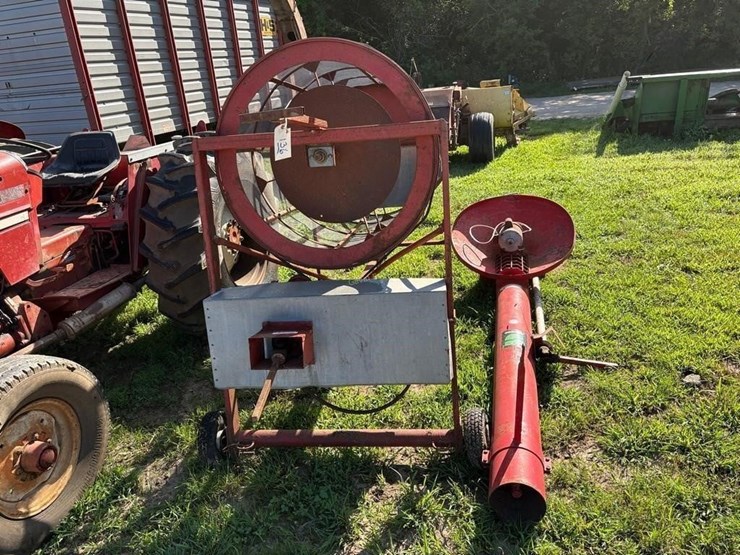 snoco-grain-cleaner-with-hopper-auger-image-4