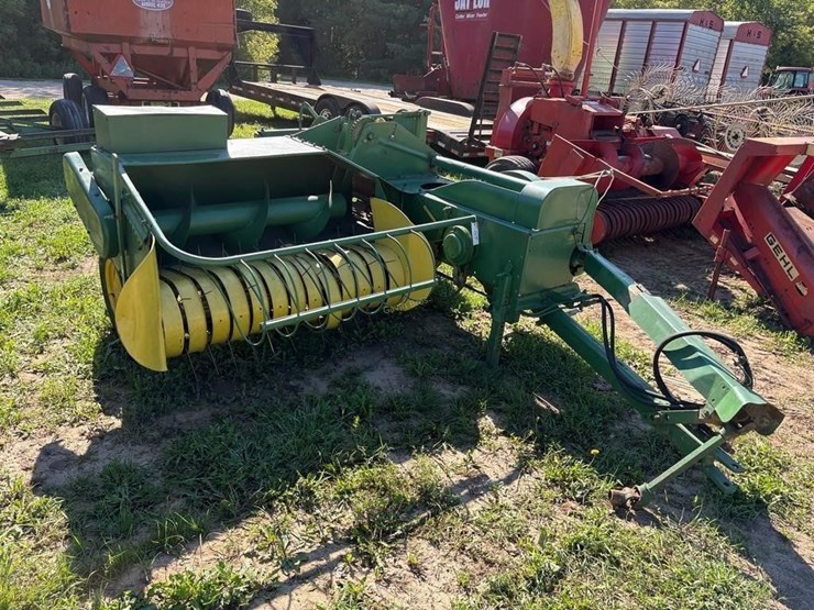 john-deere-24t-image-1