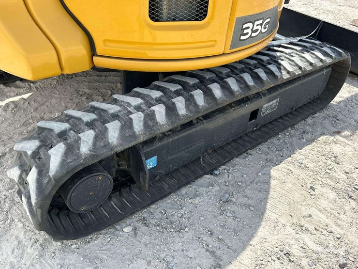 2023-deere-35g-image-31