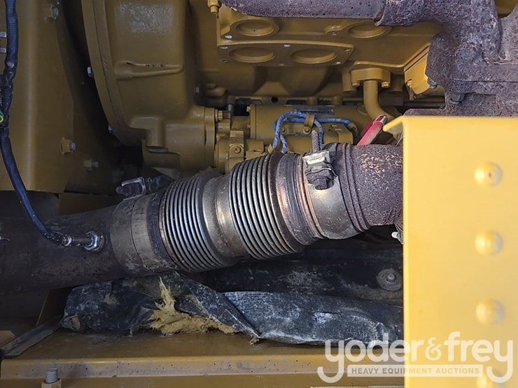 2019-caterpillar-336-image-56