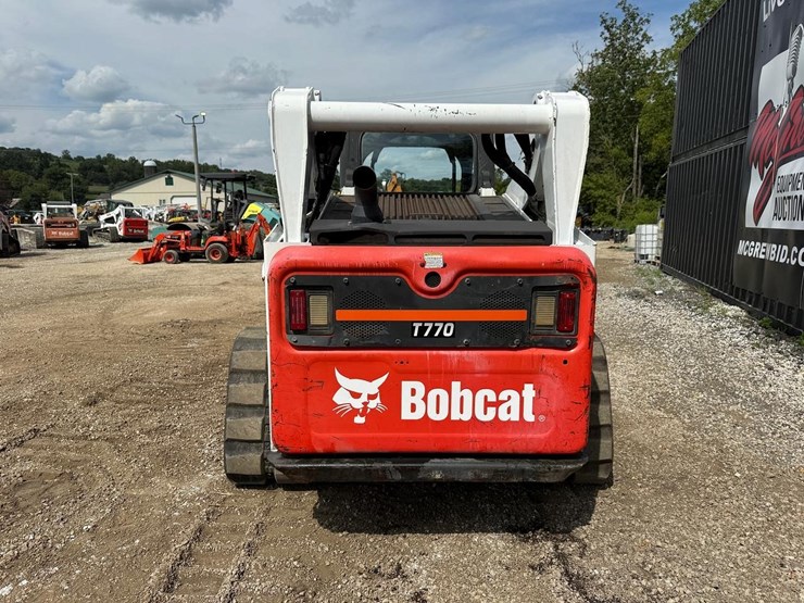 2020-bobcat-t740-image-4