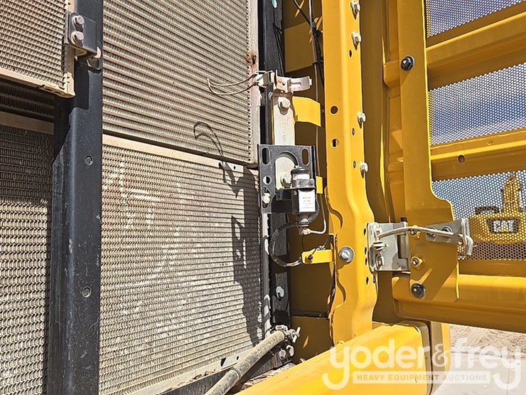 2019-caterpillar-336-image-37