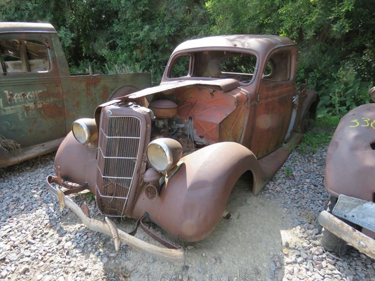 1935-cut-down-ford-sedan-image-1