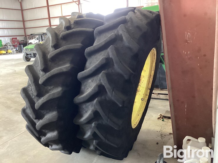 john-deere-520-image-7