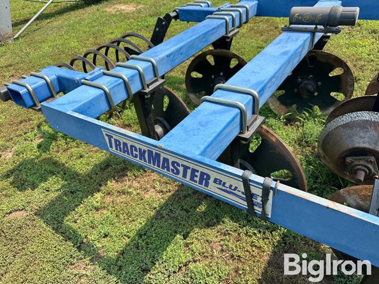 blu-jet-track-master-image-14