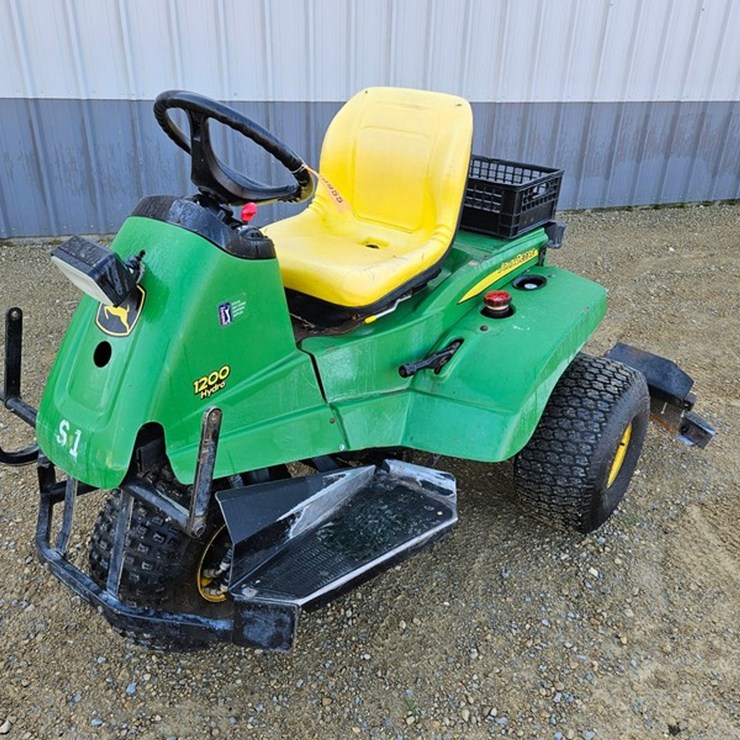 JOHN DEERE 1200