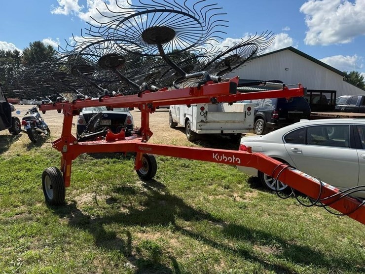 2022-kubota-ra212cr-image-2