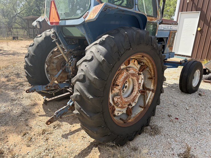 ford-7700-image-11