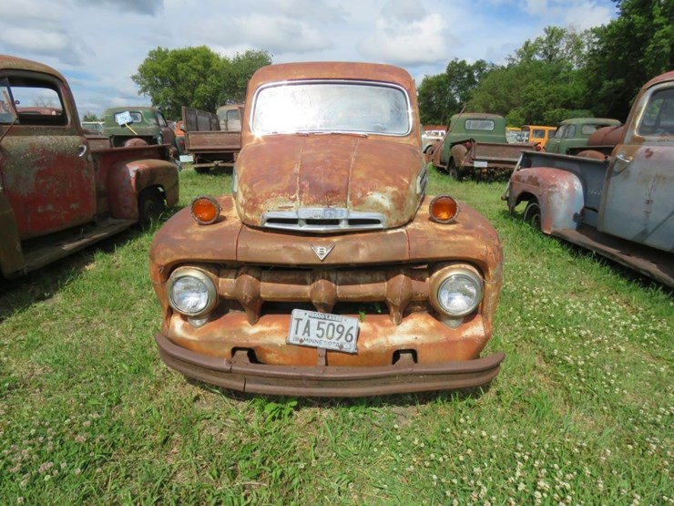 1951-ford-f1-image-3