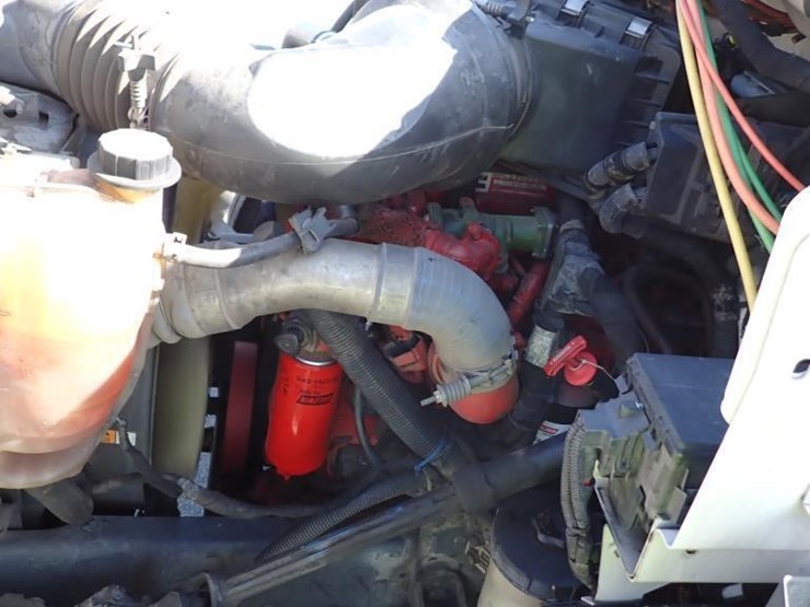 2013-ford-f650-image-6