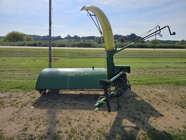 john-deere-16a-image-1
