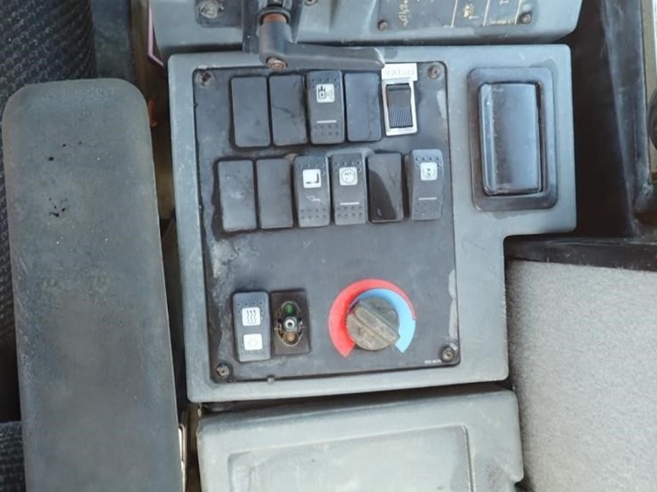 caterpillar-it38g-image-22
