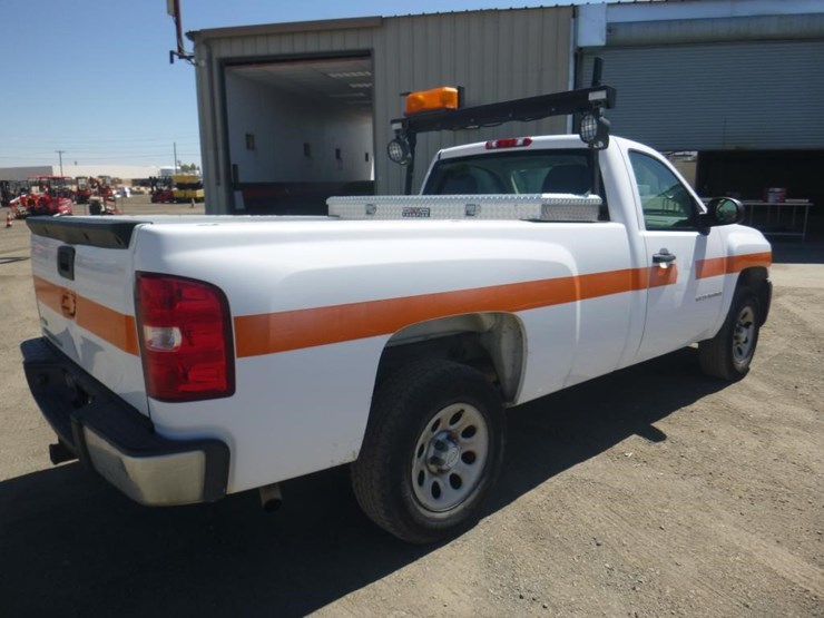 2009-chevrolet-1500-image-3