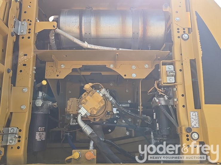 2019-caterpillar-336-image-38